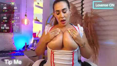 NahomiRoss online show from July 7, 1:59 pm