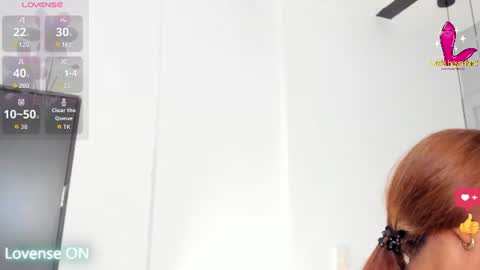 nahomycarterr online show from June 11, 11:41 am