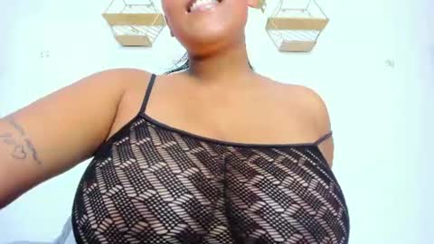 Nahomy online show from July 22, 8:11 pm