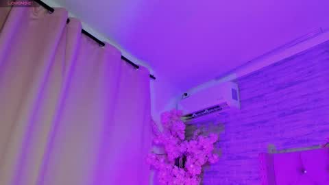 naiawhisper online show from March 18, 3:56 am