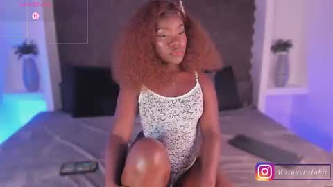 naina deivis33 online show from July 3, 4:06 am
