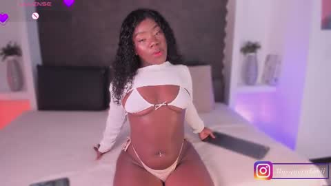 naina deivis33 online show from June 25, 4:09 am