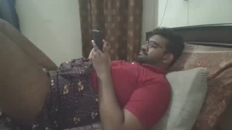 NAIRANANDU28 online show from May 7, 5:19 pm