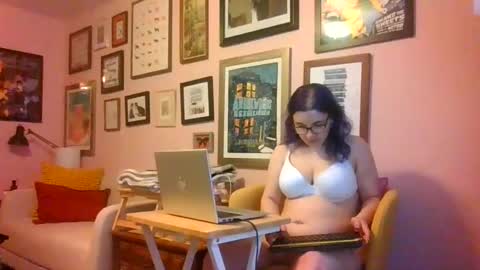 Lizzy online show from January 2, 10:01 pm