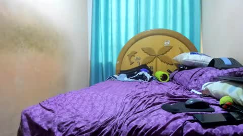 nakedlima online show from July 21, 5:15 pm