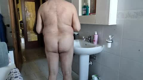Naked Naturist online show from May 3, 9:48 am