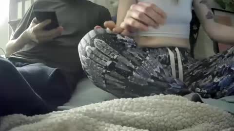 nakedstonermilfanddilf420 online show from January 8, 4:34 am