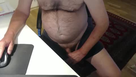 Nakedwanker10 online show from April 30, 5:34 am