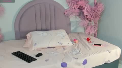 nalapalmer online show from March 8, 4:05 am