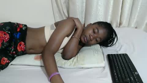 nalla_rose online show from March 14, 2:59 am