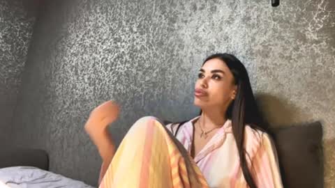 Lady online show from May 4, 8:59 pm