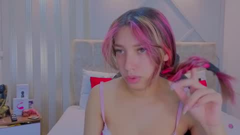 Snapshot of nami_sweet_ chatting on October 15, 12:39 pm nami_sweet_ online show from October 15, 12:39 pm