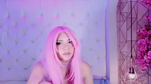     online show from February 1, 7:11 pm