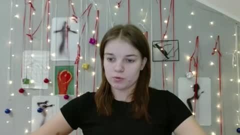 Nana online show from November 10, 8:06 am