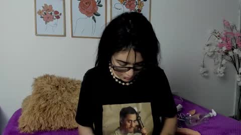 Snapshot of nanamii_04 chatting on March 5, 1:52 am nanamii_04 online show from March 5, 1:52 am
