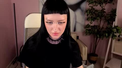 Nana online show from November 23, 3:32 pm