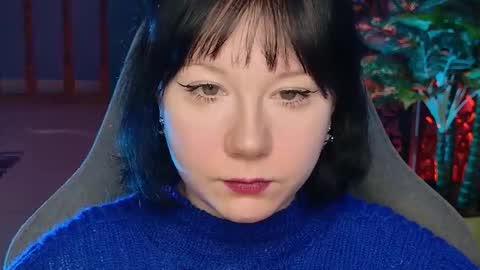 nancymartinez online show from December 4, 5:29 am