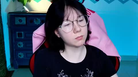 nancymartinez online show from October 25, 6:35 am