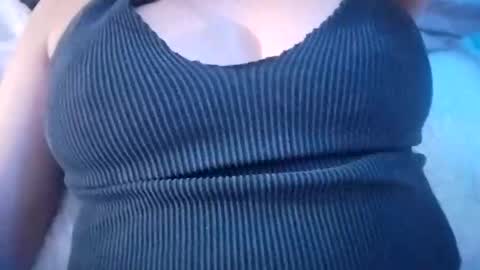 nancyybonita online show from January 3, 6:33 am