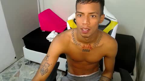 nando_col online show from November 15, 11:56 am