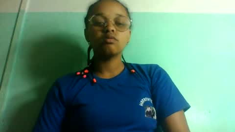 nandrianina416143 online show from July 2, 7:13 am