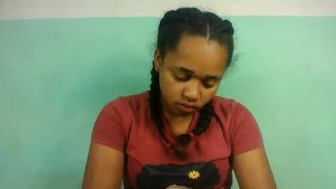 nandrianina416143 online show from August 2, 5:09 am