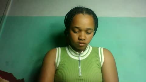 nandrianina416143 online show from June 23, 4:31 am
