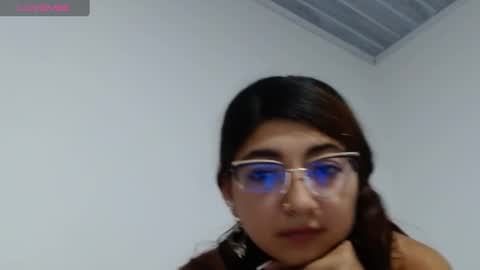 nanim173892 online show from December 17, 1:50 am