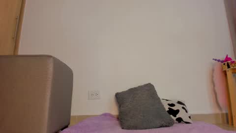 Nanny  online show from May 1, 10:48 pm