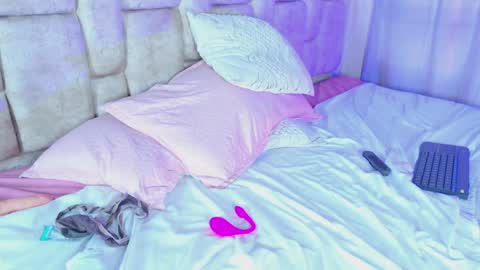 nanymatrioska online show from April 30, 8:36 pm