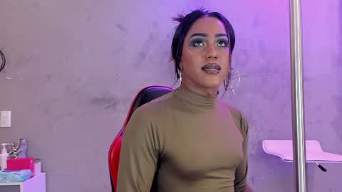 Naomi Blair online show from June 14, 3:08 am