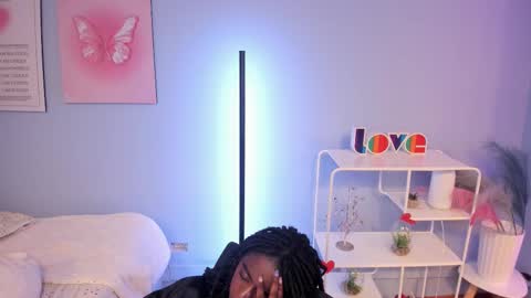 Naomi online show from February 28, 8:24 pm