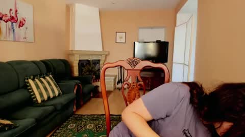 naomi_di online show from June 22, 6:10 am