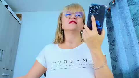 Naomi online show from July 18, 12:40 pm