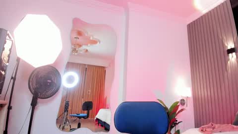 Naomi online show from April 25, 12:51 pm