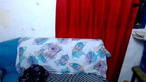 naomiquiin online show from June 7, 4:39 am
