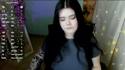 Naomi online show from April 24, 1:57 pm