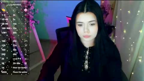 Naomi online show from June 17, 8:52 am