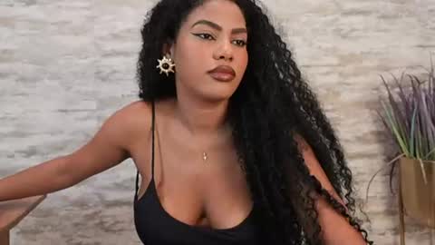 Naomi     online show from July 19, 5:54 am