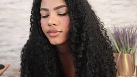 Naomi     online show from July 17, 4:58 am