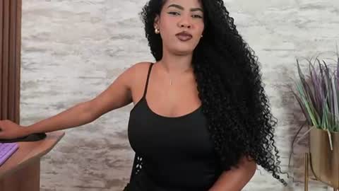 Naomi     online show from July 22, 5:53 am