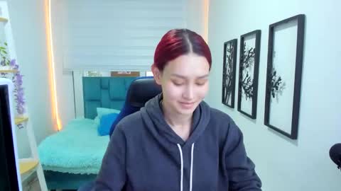 naomy online show from December 1, 12:07 am