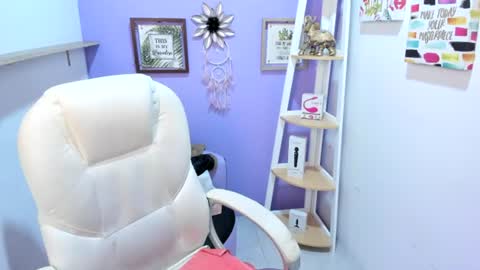 Naomy Stanley online show from July 10, 7:46 am