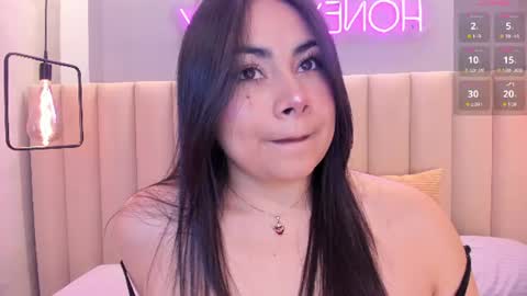 Naomy  online show from June 26, 10:53 am