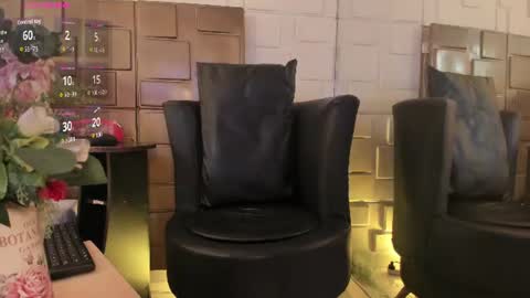 nao online show from July 14, 12:43 pm