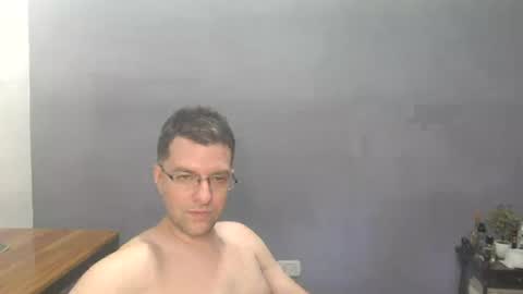 nappadel85 online show from July 15, 12:38 am