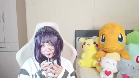 Snapshot of naree_masaki chatting on October 19, 2:33 pm Naree online show from October 19, 2:33 pm