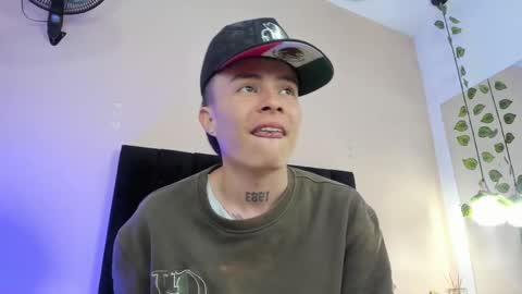 Nascary Fox online show from September 18, 10:47 pm