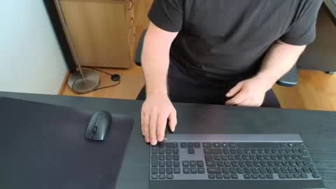 nase online show from December 4, 9:45 am