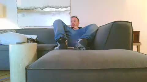 nassobout online show from May 3, 11:55 pm